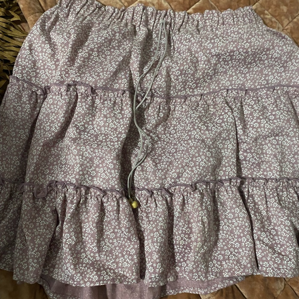 Super cute spring skirt from lizard thicket! So cute and girly on!